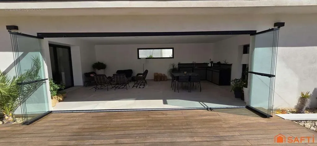 Villa Contemporaine avec Piscine à Pujaut