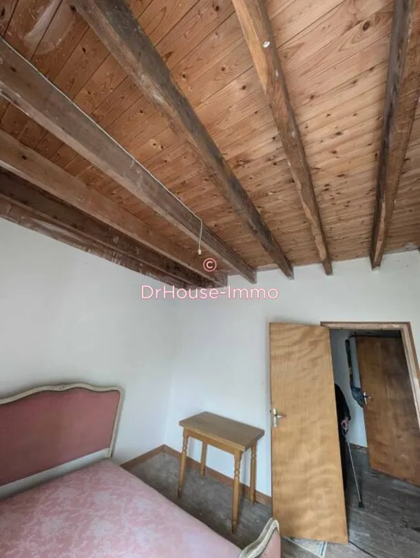 Chambres - Longère avec Dépendances à Langourla