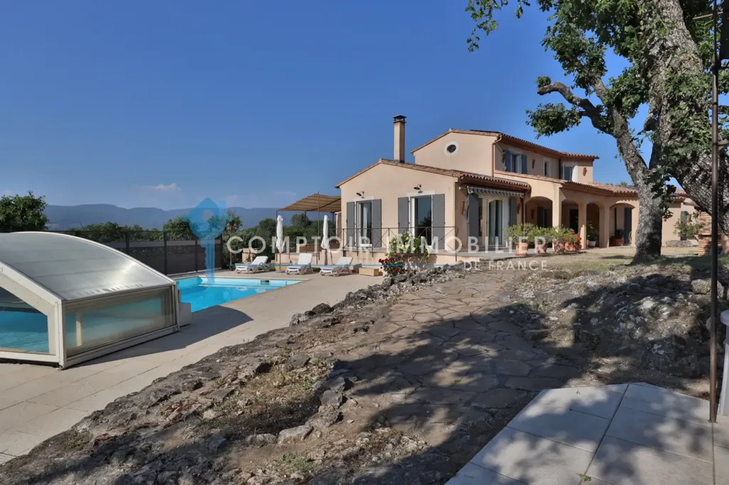 Piscina - Architectural House with Panoramic Views near Apt