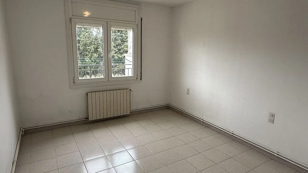 Pièces - Terraced House with Garage in Moià