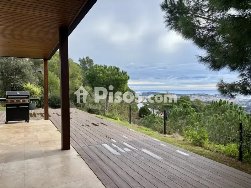 Terrace - Spacious House with Private Pool in Costa Brava