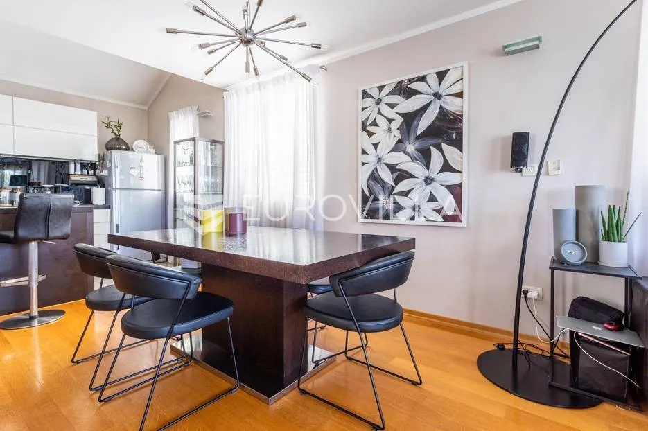 Söögituba - Villa with Sea View in Podstrana, Split