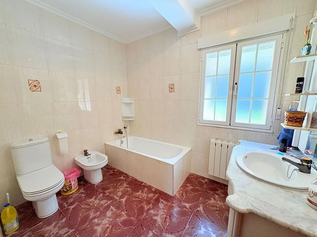 Vannitoad - Chalet with Terrace in Arganza