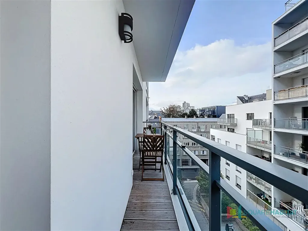 Rõdu - Modern 2-Bed Apartment with Balcony in Rennes Centre