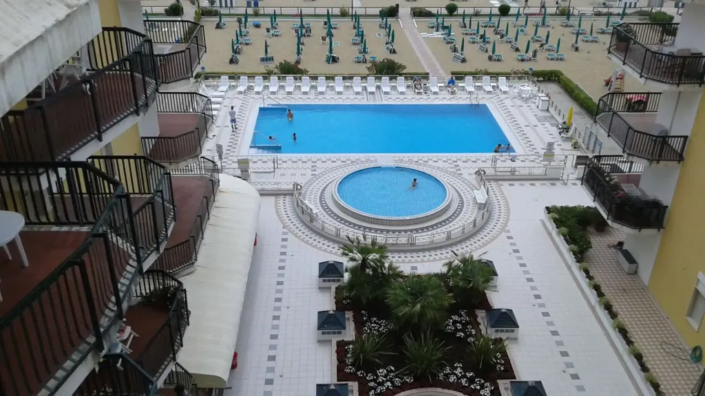 Piscine - Seafront Apartment with Pool in Jesolo