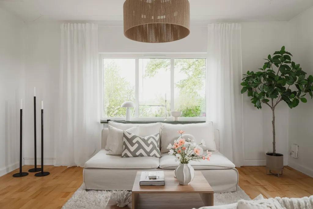 Elutuba - Villa with Renovation Potential in Lilla Beddinge