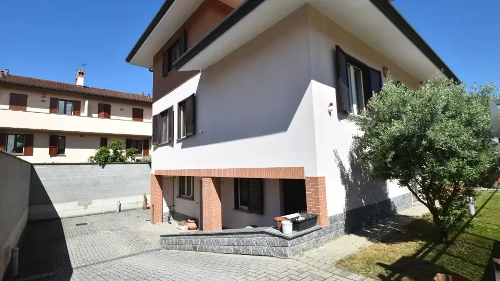 Välivaade - Villa with Private Garden in Corbetta