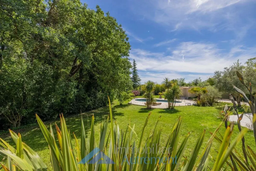 Aed - Charming Property with Pool in Puyricard