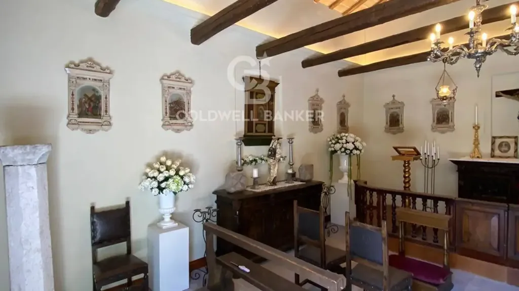 Elutuba - Historic Villa with Garden in Filottrano