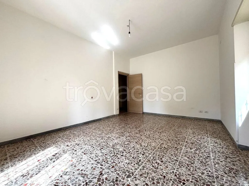 Pièces - Apartment with Balcony in Aprilia