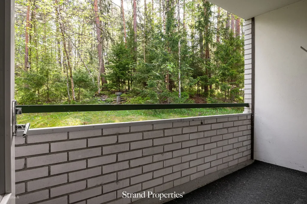 Balcon - Modern Apartment with Balcony in Kaarina Centre