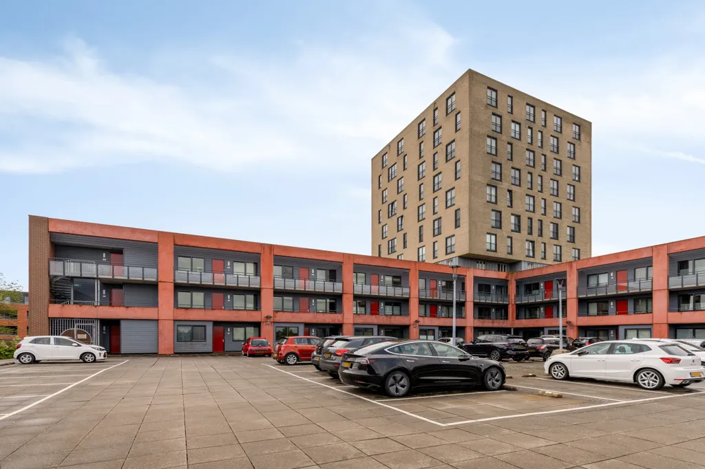Aed - Galerie Flat with Balcony in Stad van de Zon