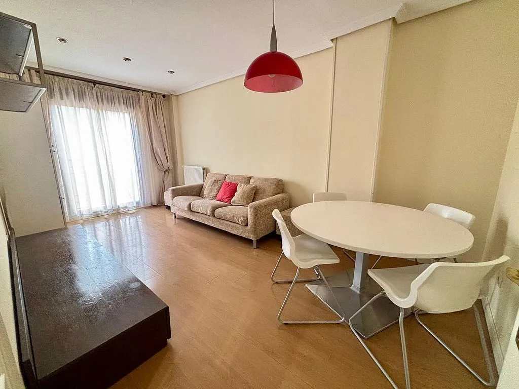 Elutuba - Modern Flat with Balcony in Arganzuela, Madrid