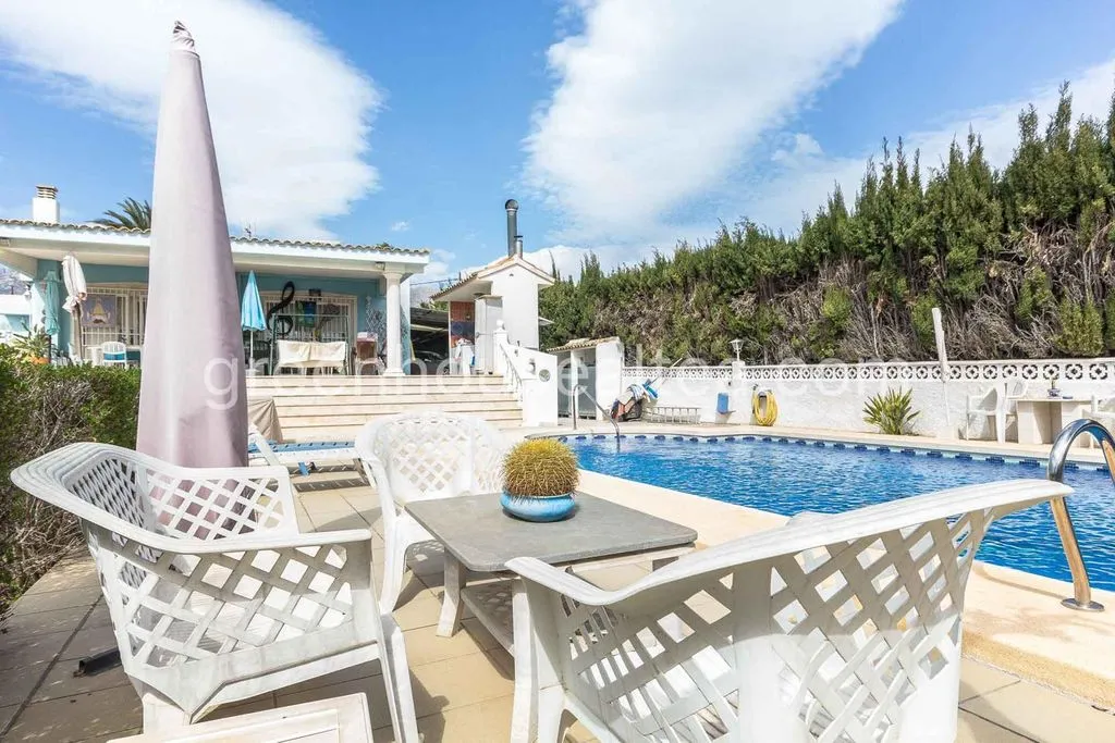 Pool - Luxury Villa with Pool in L'Alfàs del Pi