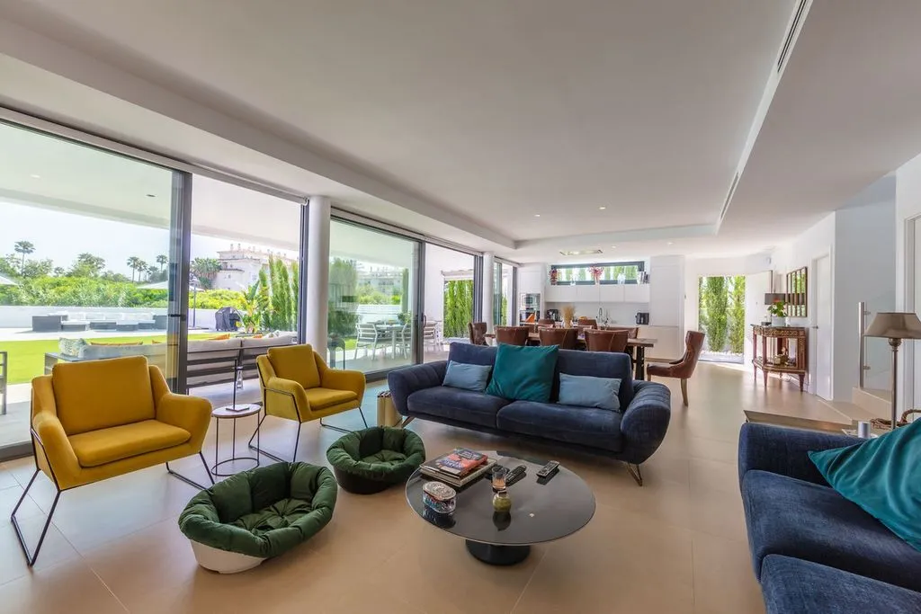 Séjour - Contemporary Villa with Sea View in La Duquesa