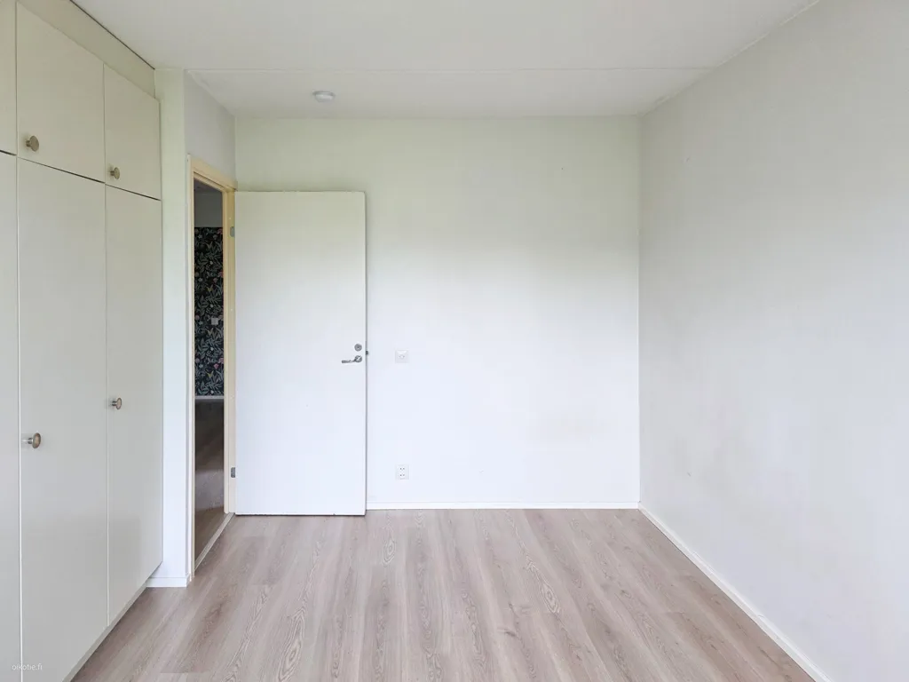 Chambres - Spacious Apartment with Balcony in Kannisto, Kerava
