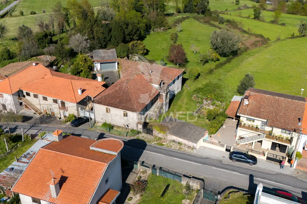 Õhuvaade - Rustic Quinta with 6 Hectares in Moure