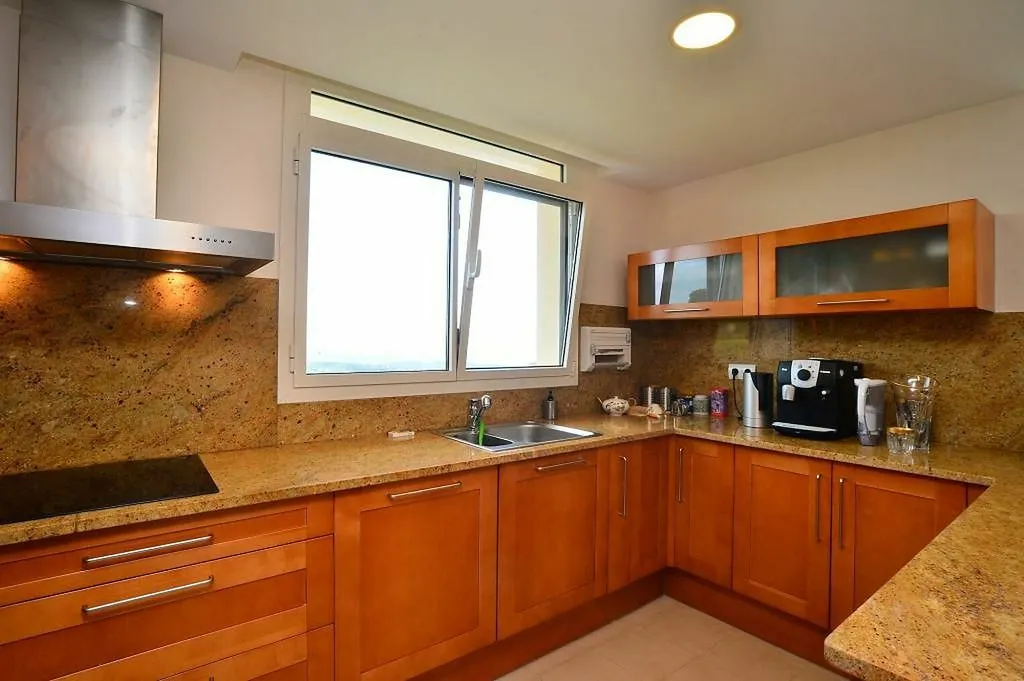Cuisine - Luxury Villa with Sea View in Platja d'Aro