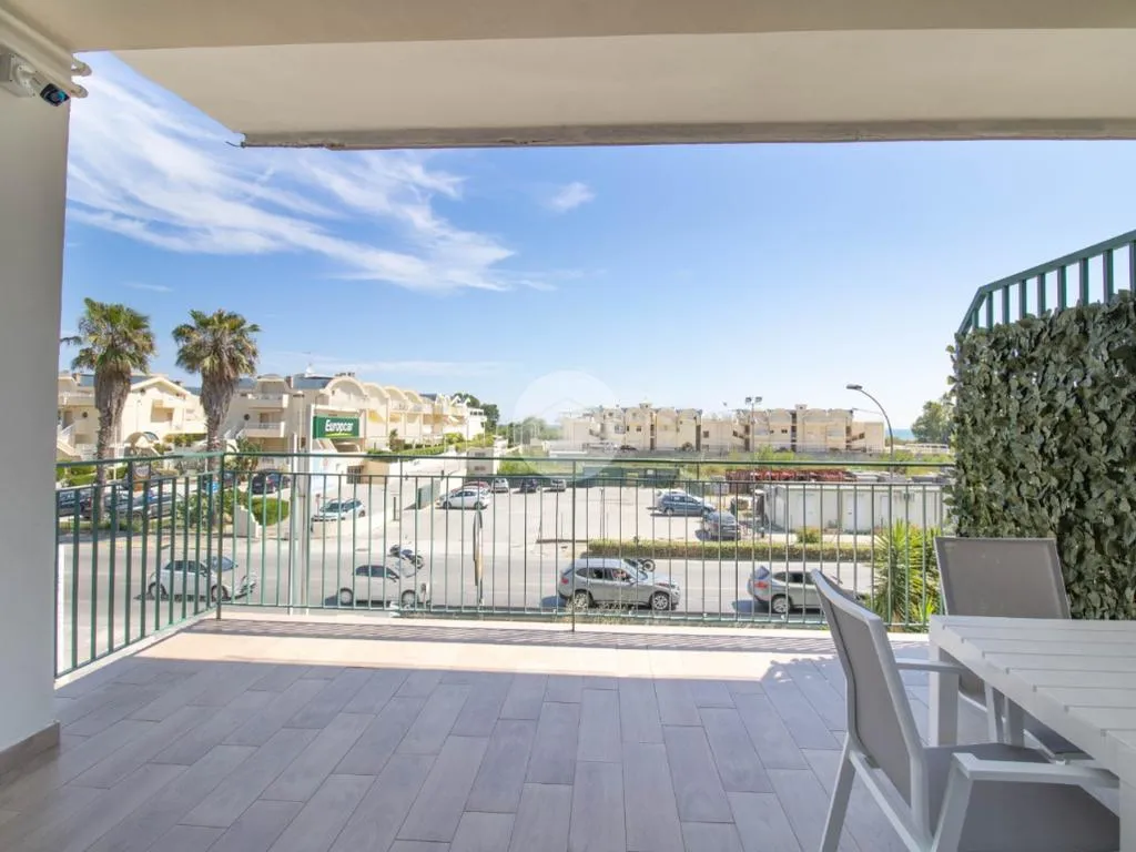 Balcon - Fully Rented B&B with Sea View in Vasto Marina