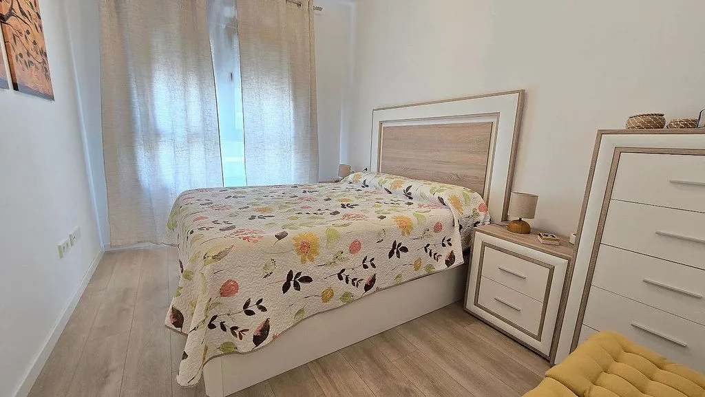 Magamistoad - Modern Flat with Terrace in Parque Mediterráneo