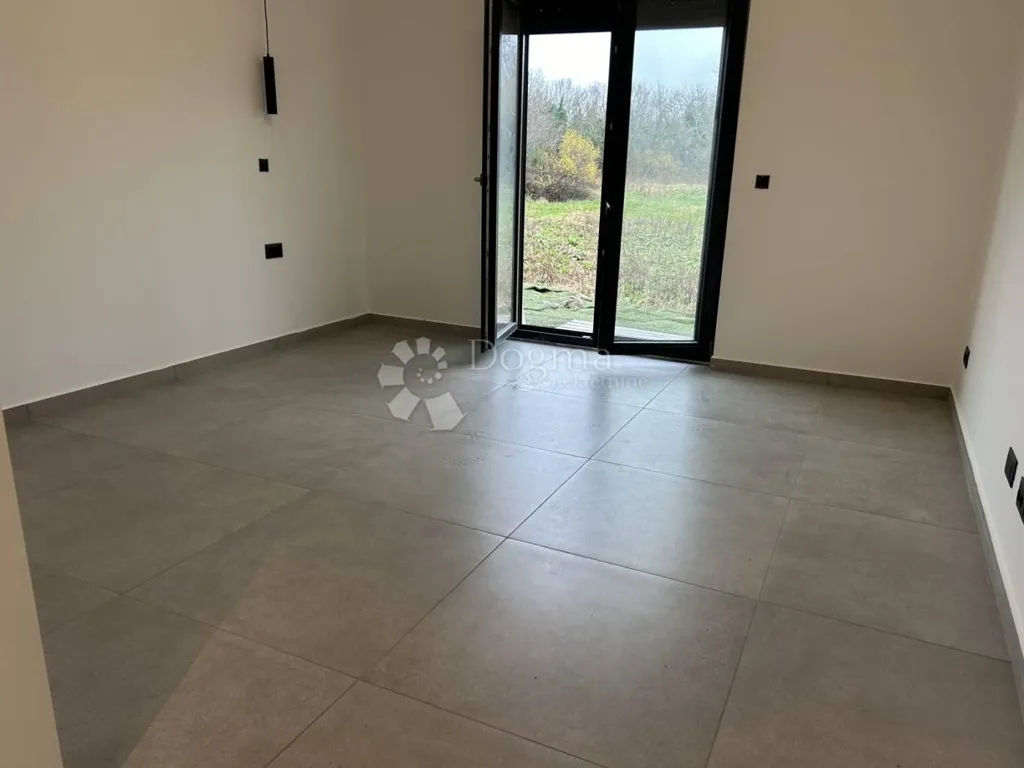 Rooms - Modern Ground Floor House with Garden in Kršan