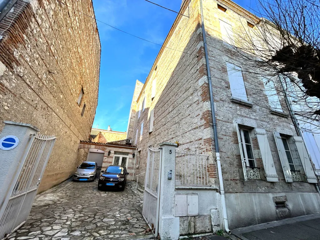 Maison 10 pièces à Agen