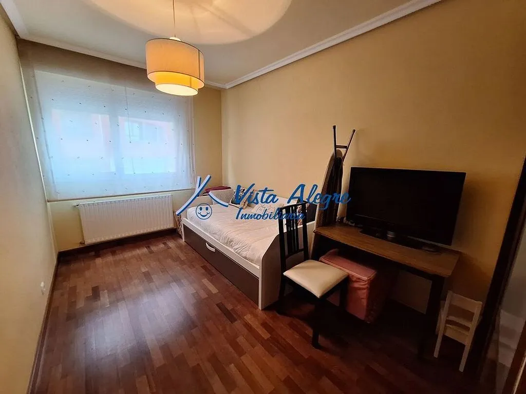 Magamistoad - Apartment with Pool in Central Haro