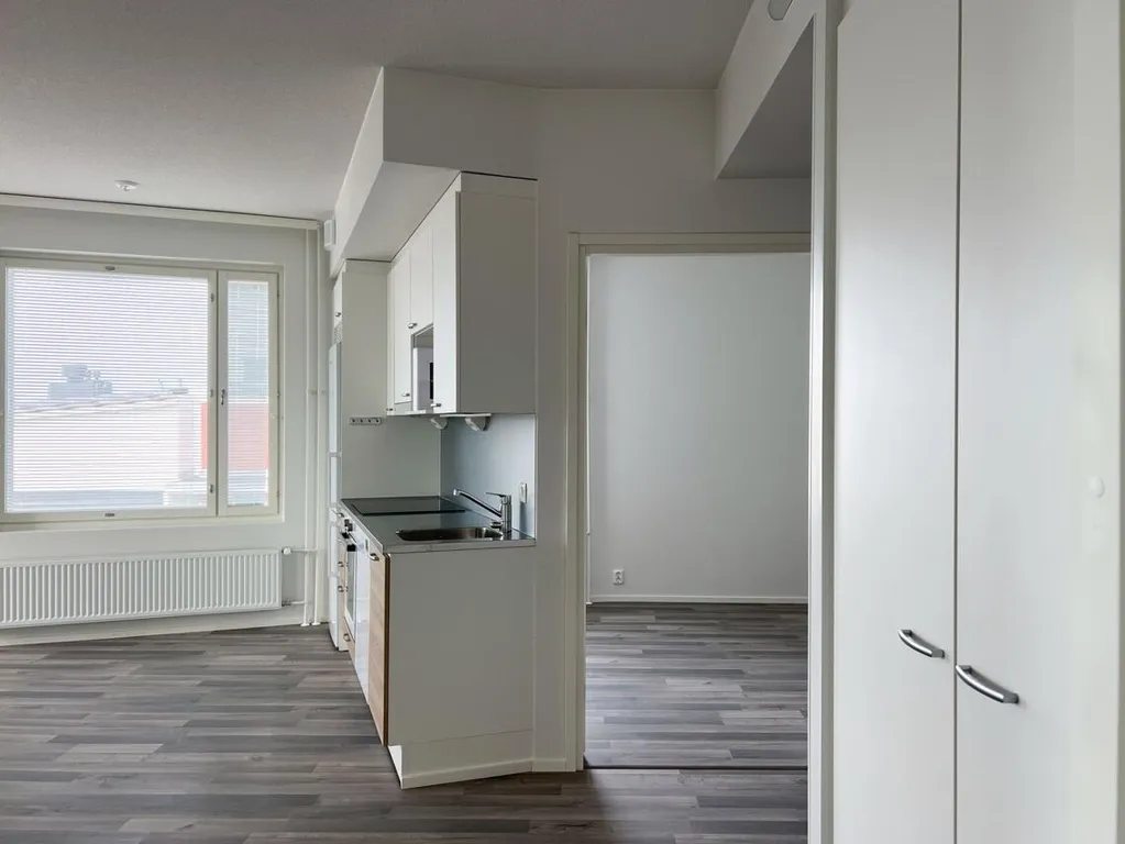 Cuisine - Apartment with Balcony in Myyrmäki, Vantaa
