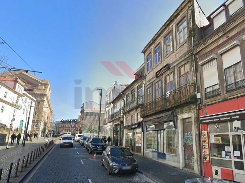 Välivaade - Historic Building for Restoration in Porto