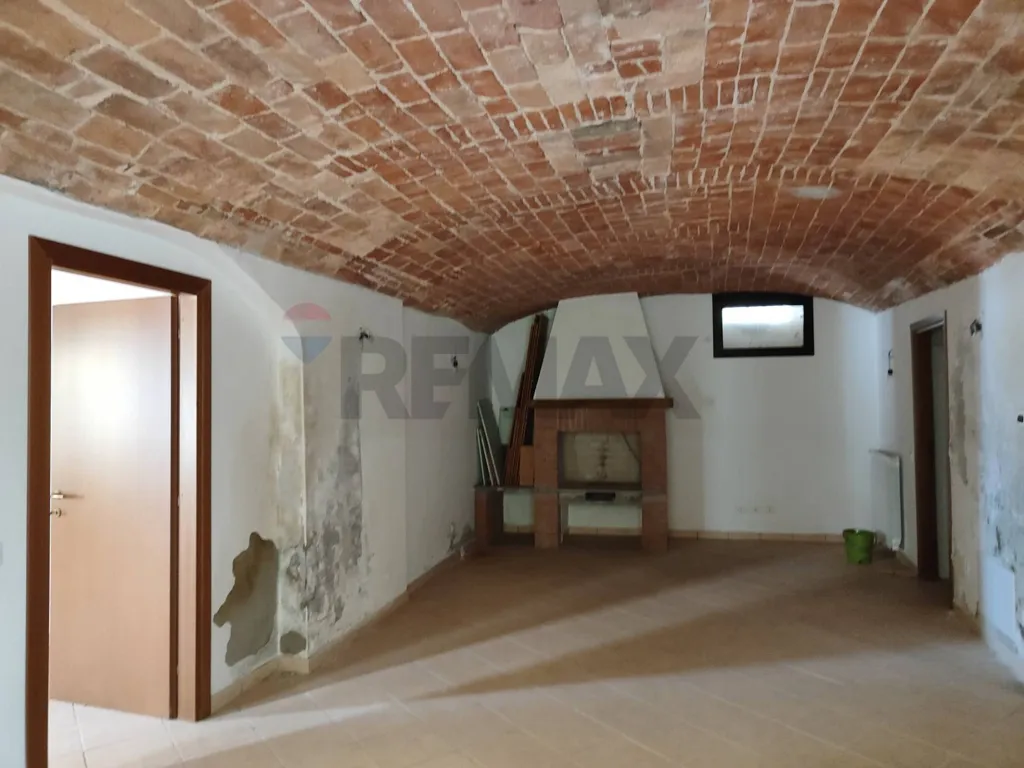 Toad - Medieval-Style Flat with Terrace in Frassinello Monferrato
