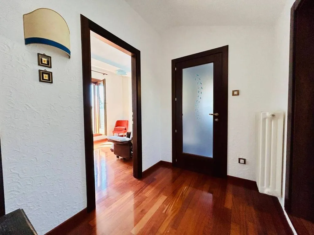hallway_entrance