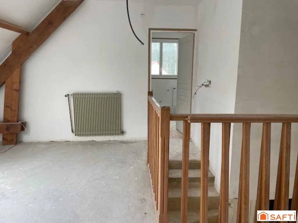Pièces - Maison à Rénover avec Terrasses à Cerny