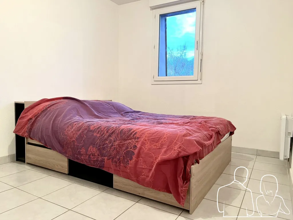 Chambres - Appartement Meublé T2 avec Ascenseur au Centre de Beuzeville