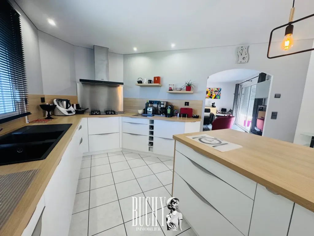 Cuisine - Villa avec Piscine à Château d'Olonne