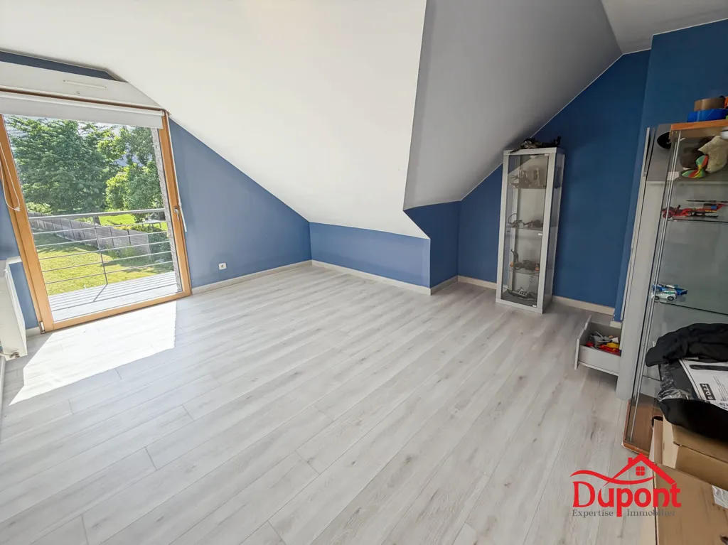 Pièces - Maison d'Architecte avec Terrasse à Petite-Forêt