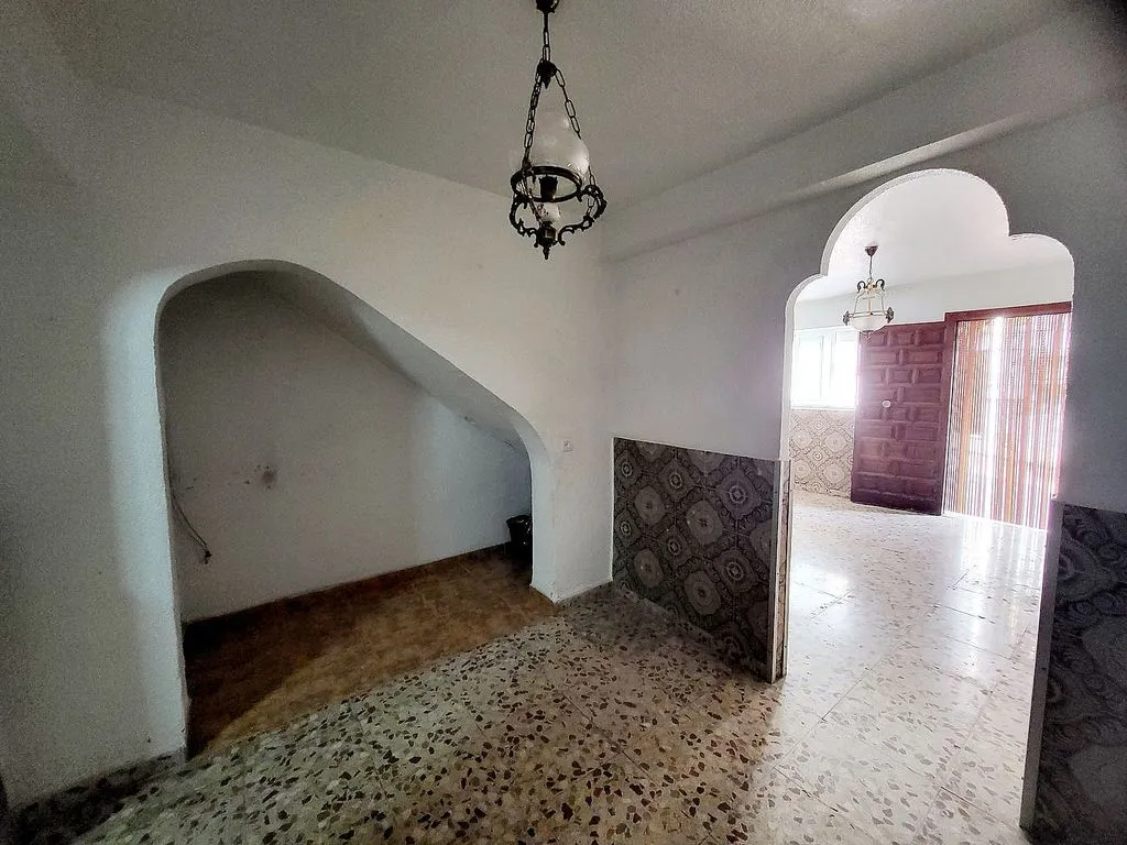 Esik - Terraced House with Terrace in Salobreña