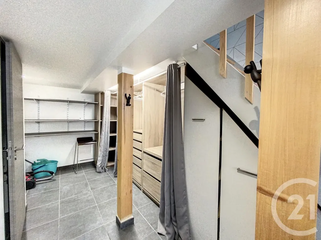 Rooms - Renovated Maison de Bourg with Balcony in Le Cendre