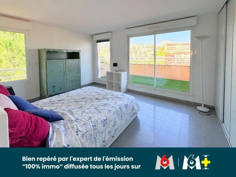 Chambres - 5 Pièces Panoramique à 360° au Dernier Étage à Nice La Lanterne