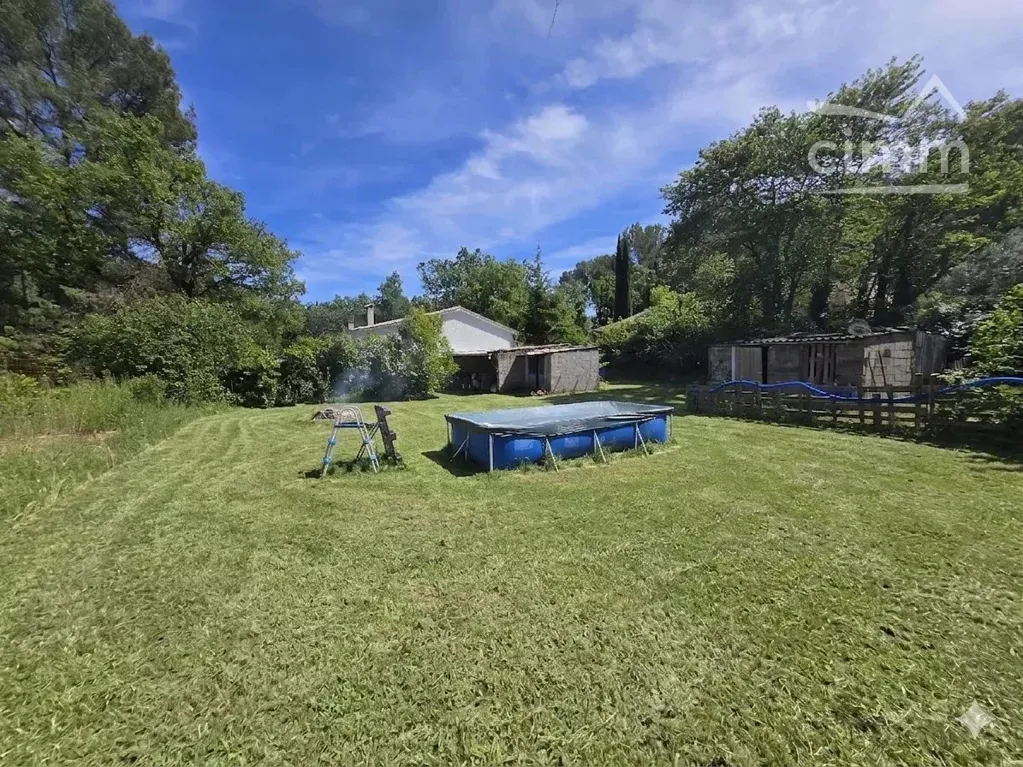 Jardin - Villa de Plain-Pied avec Jardin à Trans-en-Provence