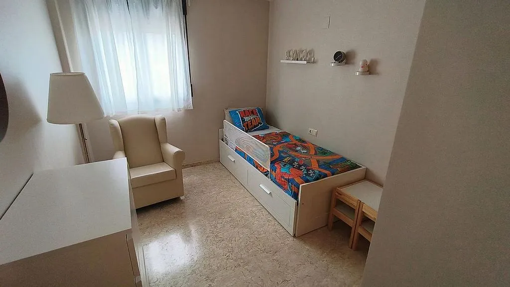 Chambres - Apartment with Balcony and Garage in Carcaixent