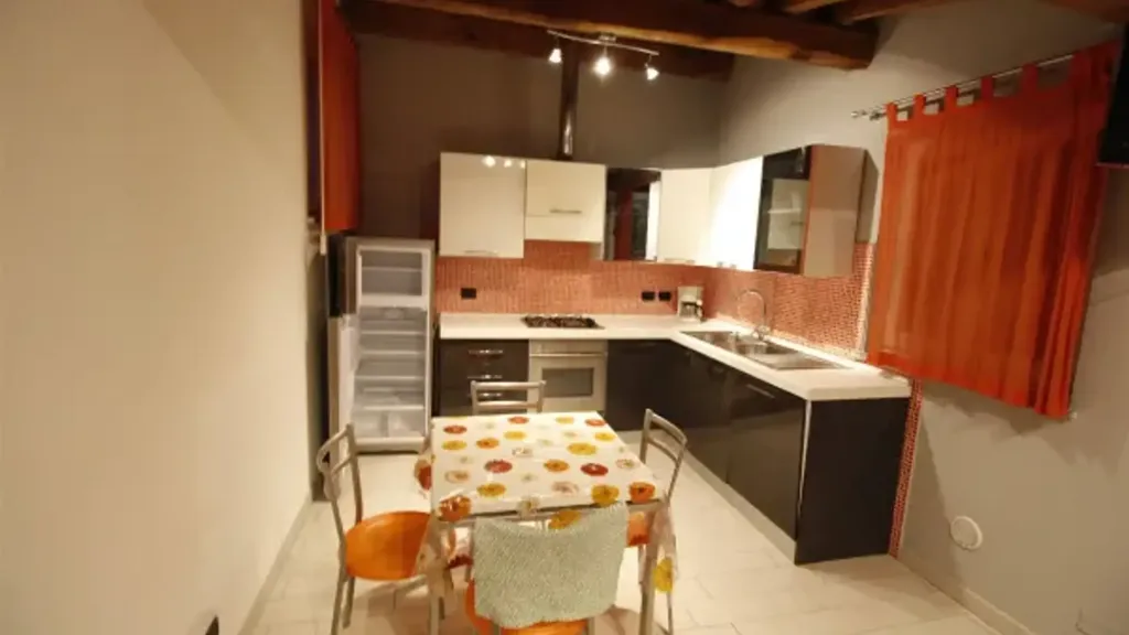 Kitchen - Furnished Flat near Lucca Historic Centre