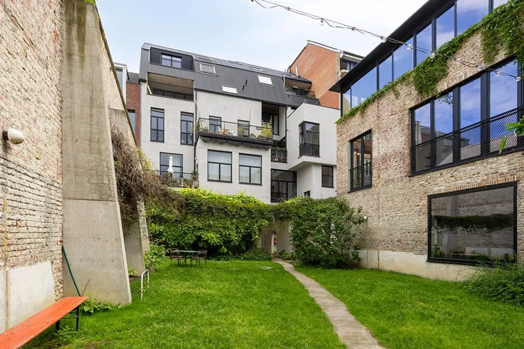 Jardin - Maison Rénovée avec Terrasse à Proximité de 12 m²