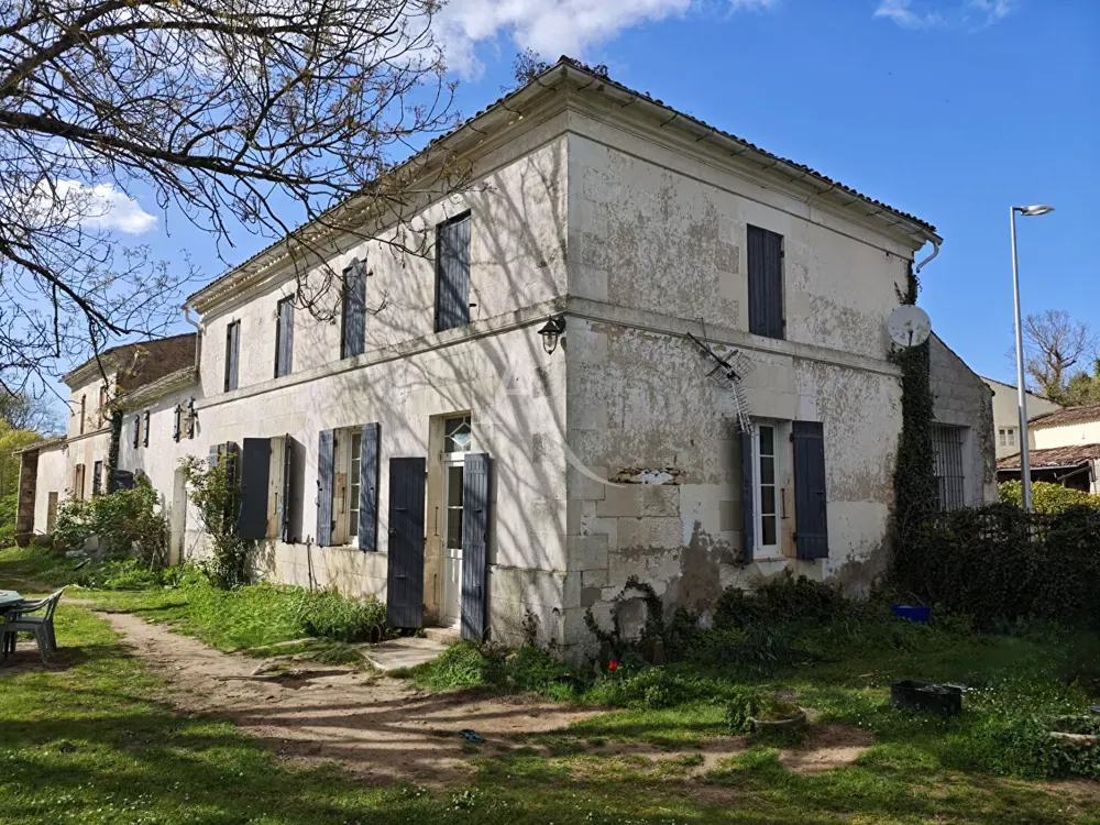 Välivaade - Historic Vineyard Estate with River View in Grezac