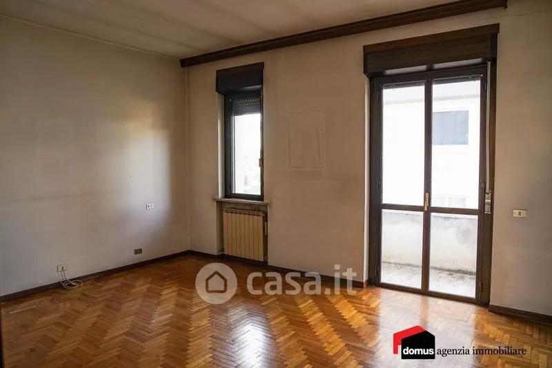Pièces - Semi-detached Villa with Garden in Thiene Centre