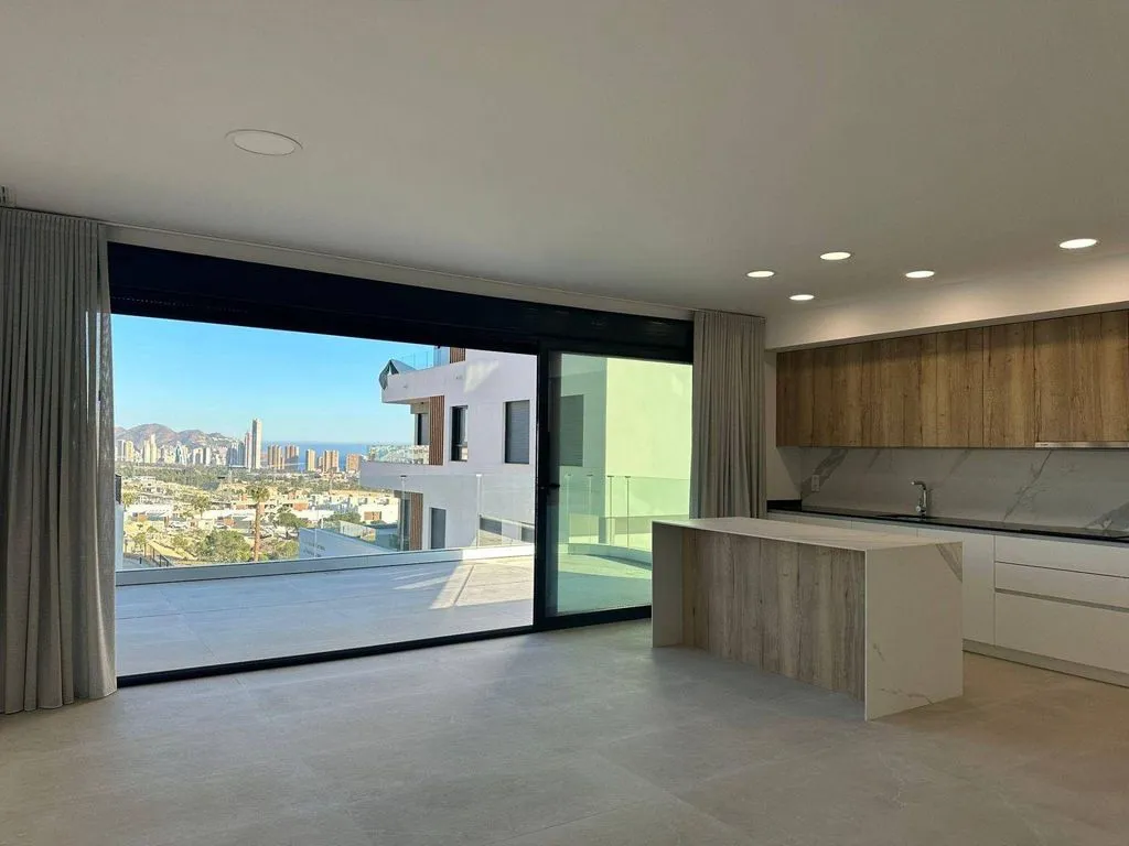 Luxury Duplex with Sea Views in Finestrat