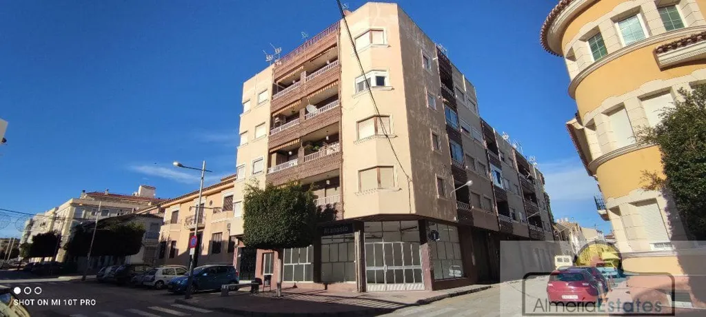 3 magamistoaga korter asukohas Almería