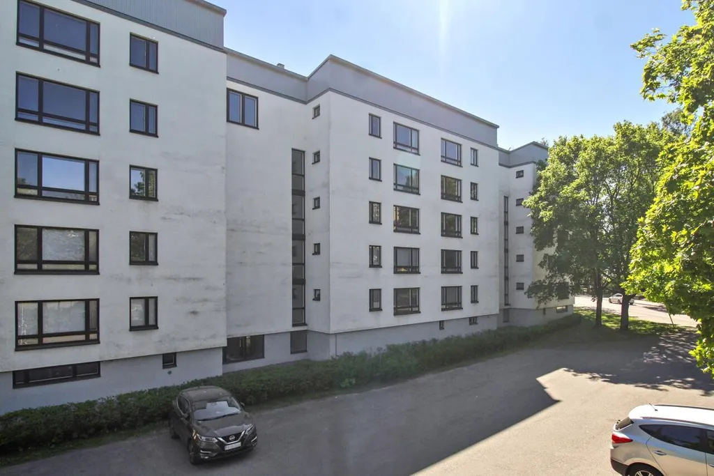 Spacious Flat with Balcony in Länsimäki, Vantaa