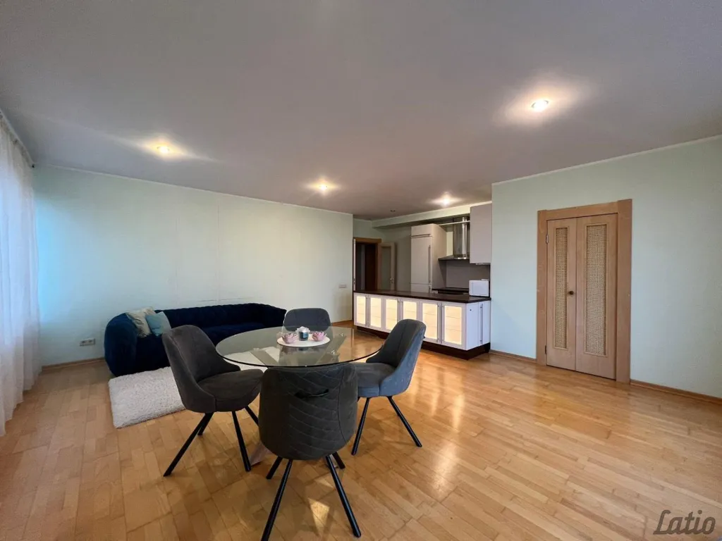 Salle à manger - 3-Bedroom Apartment with Terrace in Riga