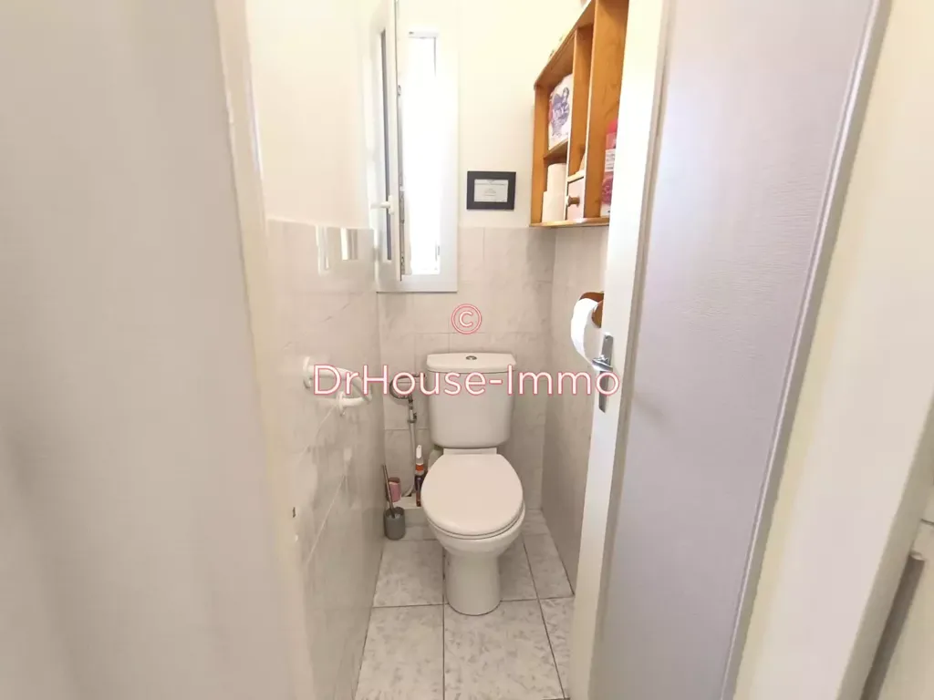 Vannitoad - Spacious Flat with Garage in Aubagne