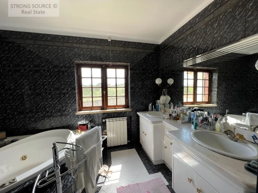 Salles de bain - Luxury Detached Villa with Pool in Casal das Figueiras